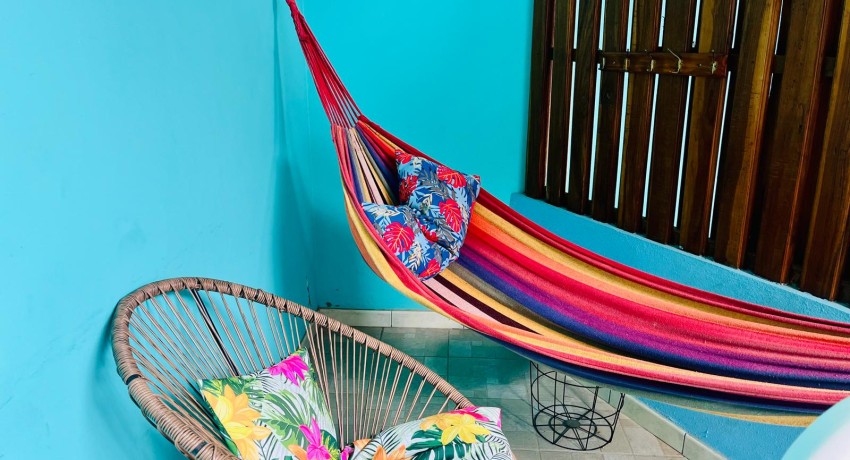 #6 – Spacious Poolside Patio Retreat