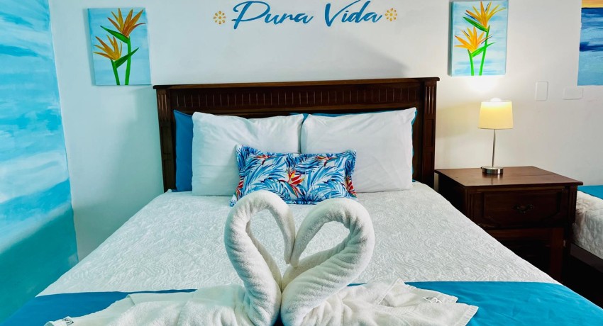 #2 – Poolside Family Retreat