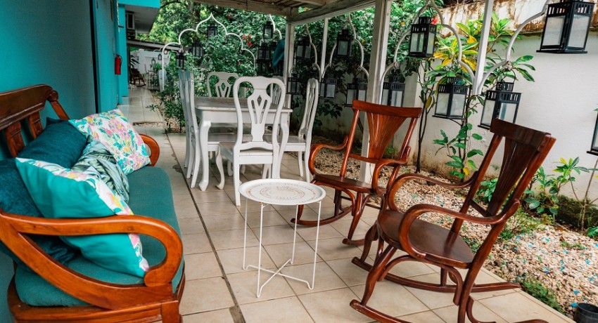 #5 – Family Garden Suite