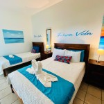 #4 – Poolside Family Retreat – Accessible