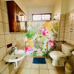 #4 – Poolside Family Retreat – Accessible